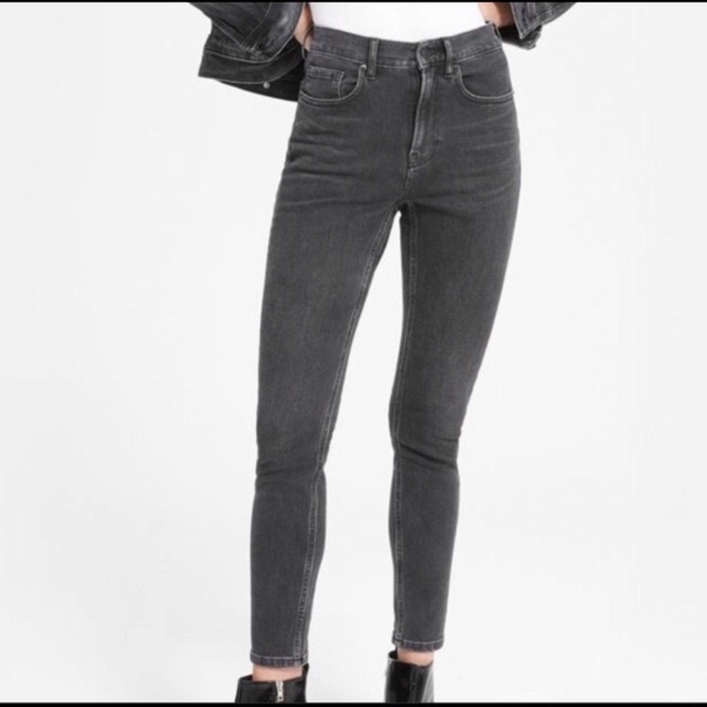 Everlane High Rise Slim Straight Ankle Washed Black Jeans